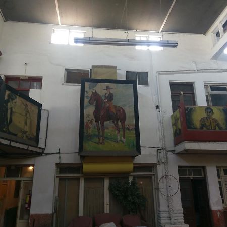 Hotel Centro Viajero Chihuahua Kültér fotó